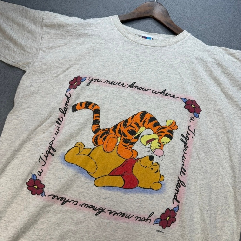 VTG Disney Winnie the Pooh Tigger Graphic T-Shirt Oversized Made in USA Retro‎